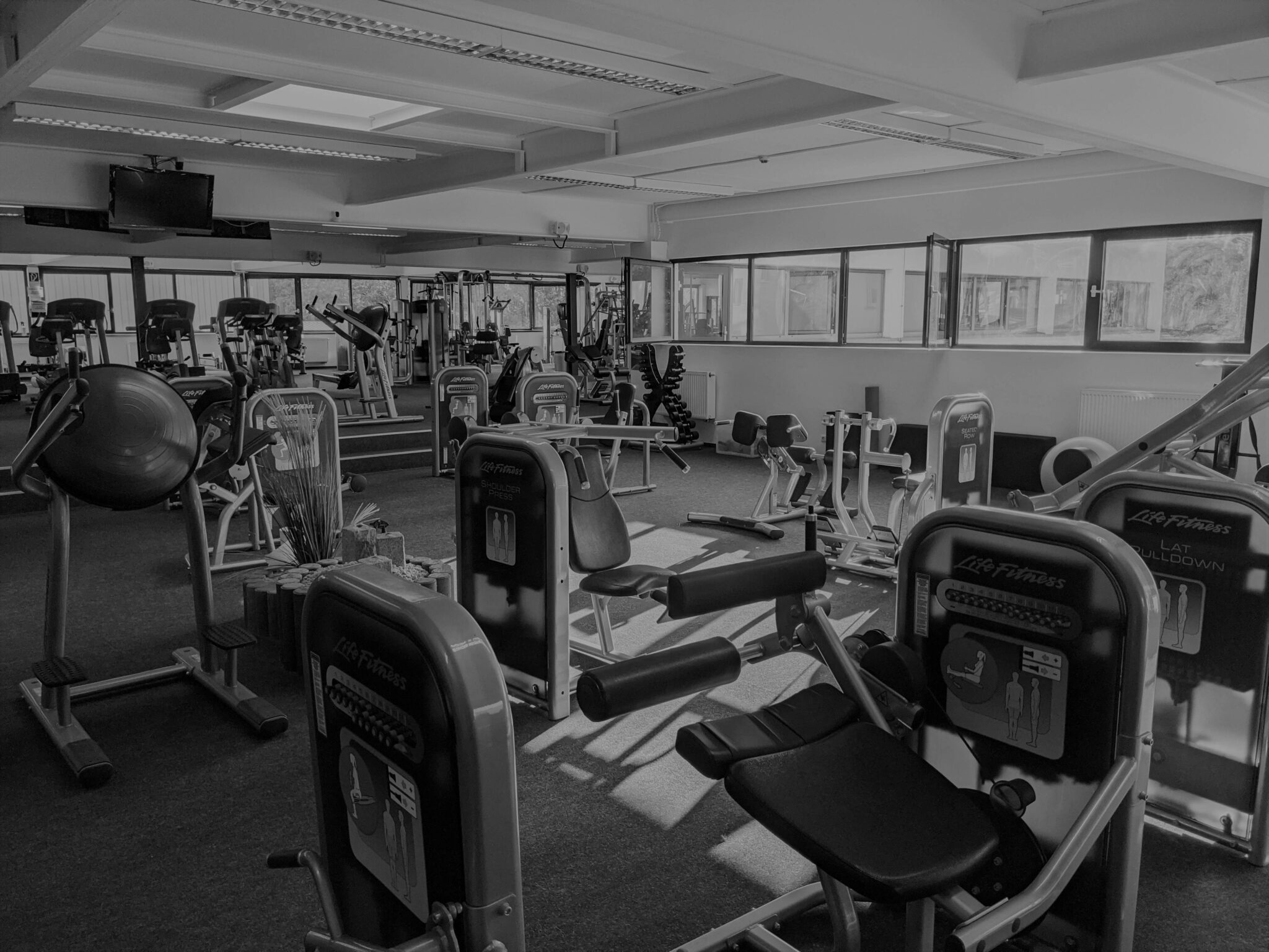 Moderne Ausstattung – Fitnessstudio Mühlheim  Top Trainingsgeräte